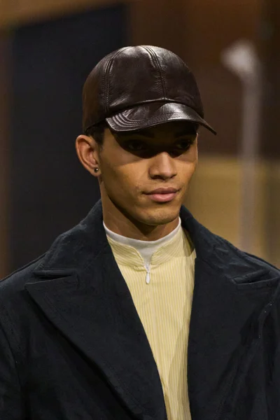 Look 85